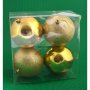 Комплект от 4 бр. топки за окачване на елха. Изработени от PVC материал, 2 бр са декорирани с брокат, снимка 1 - Коледни подаръци - 16202447