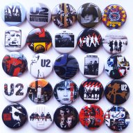 Значки на U2, снимка 1 - Други ценни предмети - 11782910