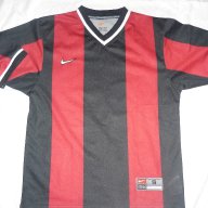 М/Л Nike оригинална футболна тениска, снимка 2 - Спортни дрехи, екипи - 15463935