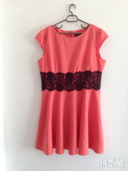 Много красива рокля с дантела, снимка 1