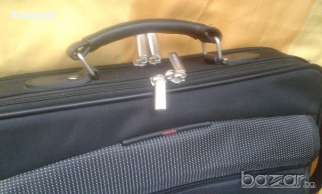 Лаптоп чанта Toshiba, снимка 7 - Лаптоп аксесоари - 18681212