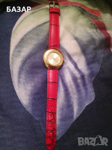 Дамски часовник от AVON, снимка 1