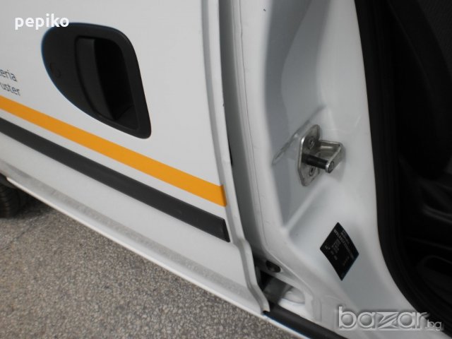 Продавам пикап ОПЕЛ КОМБО 2009г.перфектен, снимка 5 - Автомобили и джипове - 20895343