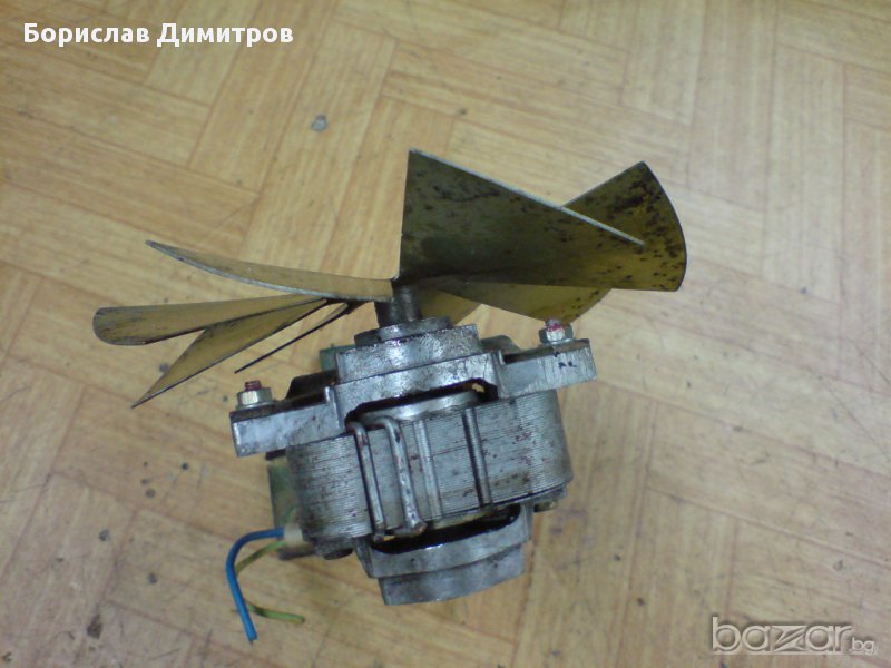 Продавам български универсален охлаждащ вентилатор 220 V, снимка 1