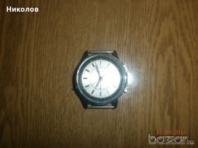 Ръчен руски часовник с номер и надпис