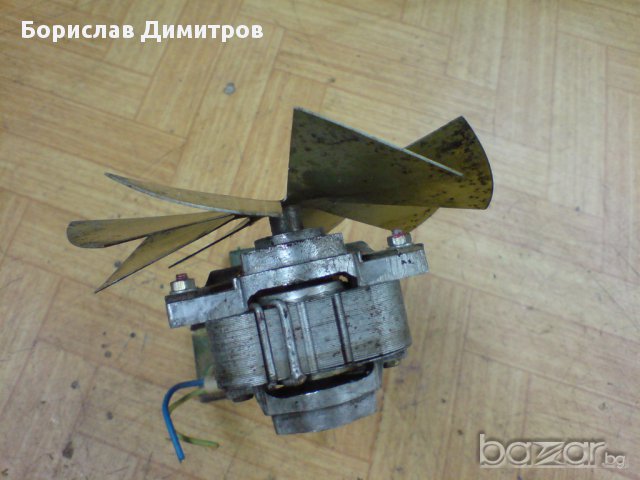 Продавам български универсален охлаждащ вентилатор 220 V, снимка 1 - Други инструменти - 17495604