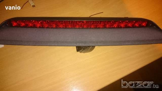 Трети стоп Vw Golf 4, снимка 2 - Аксесоари и консумативи - 19434650