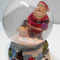 Преспапие с латерна  Дядо Коледа, снимка 1 - Музикални играчки - 24030900