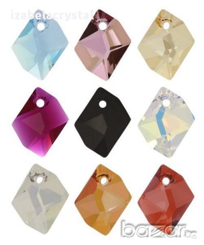 Комплект Сваровски "Cosmic" Crystals from SWAROVSKI ®, снимка 2 - Бижутерийни комплекти - 11376429