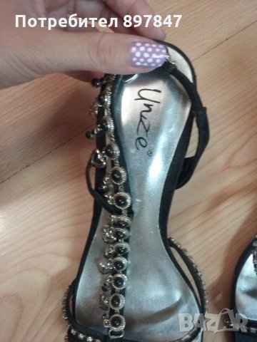 Дамски обувки, снимка 2 - Дамски обувки на ток - 25814208