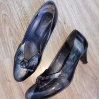 FADO, номер 38, снимка 1 - Дамски обувки на ток - 19283534