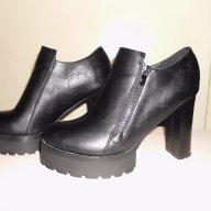 Обувки Tendenz, снимка 1 - Дамски ежедневни обувки - 18404762