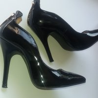 Остри лачени обувки Paolo Botticeli, снимка 7 - Дамски обувки на ток - 22562783