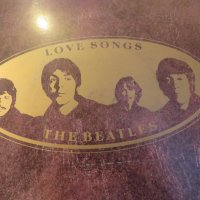 Пакет Две грамофонни плочи Бийтълс, The Beatles - love songs  .. издание 80 те , снимка 2 - Грамофонни плочи - 24999690