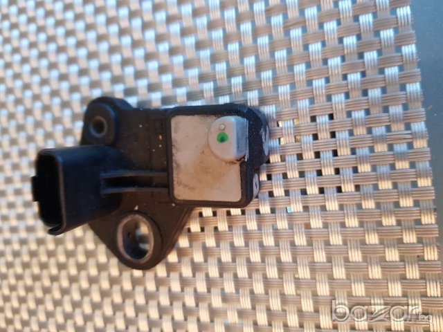 Датчик колянов вал Пежо 1,6. 90к.с, снимка 3 - Части - 21247265