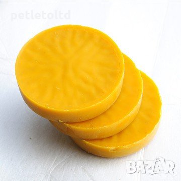 Изкупувам восък