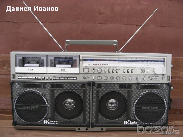 Търся да купя SHARP GF-777Z Boombox Dual Cassette , снимка 1 - Аудиосистеми - 14573624