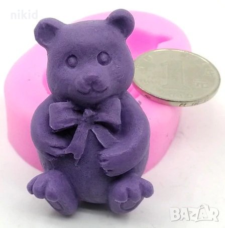 Мече с панделка на лапи силиконов молд форма декор торта сладки фондан и др. украса, снимка 1