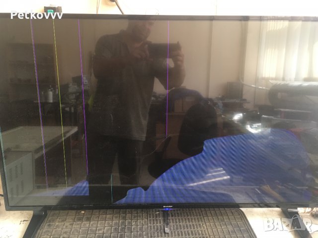 Телевизор 43" Sharp, цял или на части, снимка 3 - Телевизори - 25820233