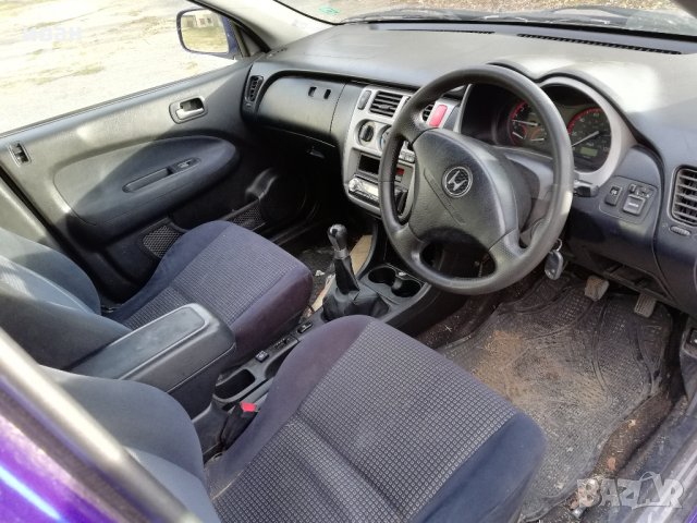 Продавам на части Хонда ХРВ / Honda HR-V 1600 куб - 105 кс 2003 г , снимка 5 - Автомобили и джипове - 23573112
