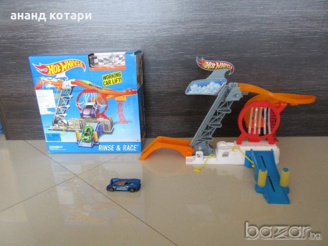 Игрален комплект Hot Wheels, писта с  количка, снимка 3 - Коли, камиони, мотори, писти - 21242732