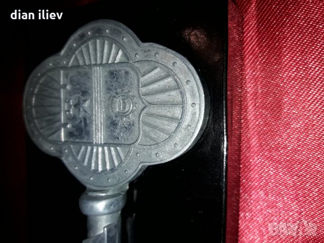 Стар сувенир-Ключ , снимка 17 - Антикварни и старинни предмети - 24378887