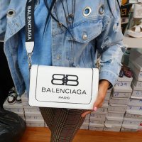 Дамска чанта Balenciaga код 24, снимка 1 - Чанти - 25332794