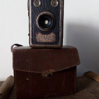Колекционерски фотоапарат, снимка 1 - Антикварни и старинни предмети - 22848380