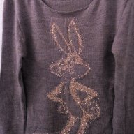 Бежов фин пуловер с бродиран заек с ламе., снимка 1 - Блузи с дълъг ръкав и пуловери - 13619683
