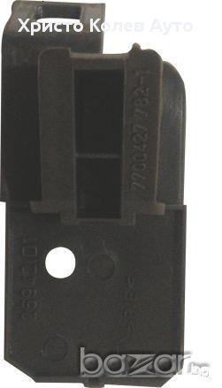 Носач предна броня Megane десен KR363, снимка 1