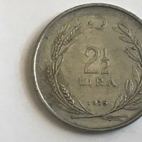 2 1/2  лири Турция 1975, снимка 2 - Нумизматика и бонистика - 25855140