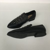 Кожени равни черни обувки с капси JustFab номер 36, снимка 1 - Дамски ежедневни обувки - 24569095