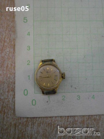 Часовник "ЧАЙКА" дамски работещ съветски, снимка 1 - Дамски - 10946097
