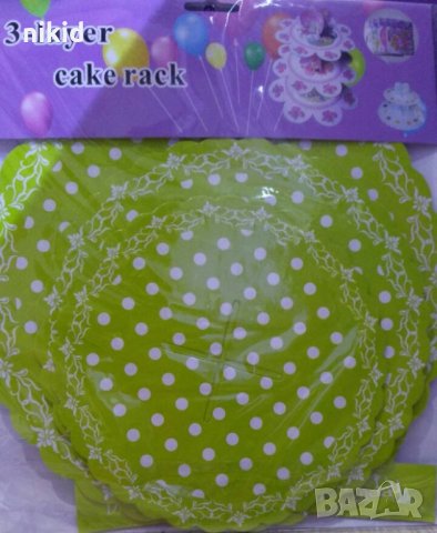 3 етажна Триетажна поставка стойка за мъфини картонена Светло зелена на бели точки кексчета