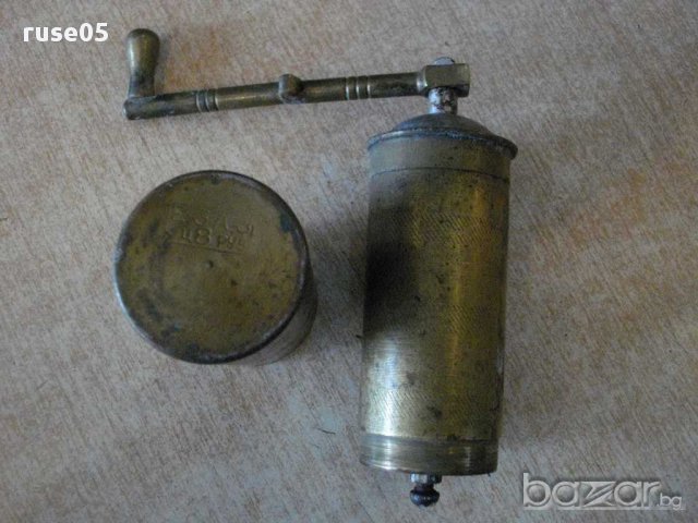 Машинка бронзова за мелене на кафе , чер пипер и др.съветска, снимка 7 - Други ценни предмети - 14099518