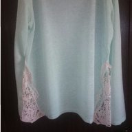  блуза с дантела цвят мента, снимка 1 - Блузи с дълъг ръкав и пуловери - 16395614
