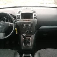 на части Opel Zafira 1.9 CDTI COSMO, снимка 12 - Автомобили и джипове - 23690158