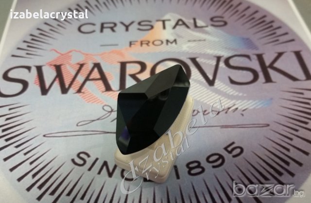 Пръстен"Galactic Flat Fancy" Сваровски Crystals from SWAROVSKI ®, снимка 2 - Пръстени - 18352047