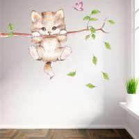 Игриво коте котенце на клон стикер лепенка за стена или гардероб самозалепващ, снимка 1 - Други - 22276578