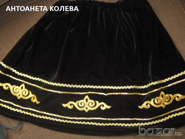 кадифен комплект за момиче, снимка 2 - Детски комплекти - 8711186