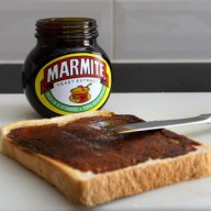 Marmite Yeast Extract / Мармайт Екстракт от Мая 125гр, снимка 2 - Домашни продукти - 17335447