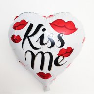 Kiss Me сърце фолио фолиев балон хелий и въздух , снимка 1 - Други - 17450977
