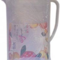Пластмасова кана със специална форма за хладилник и капак с цедка, снимка 1 - Форми - 22955355
