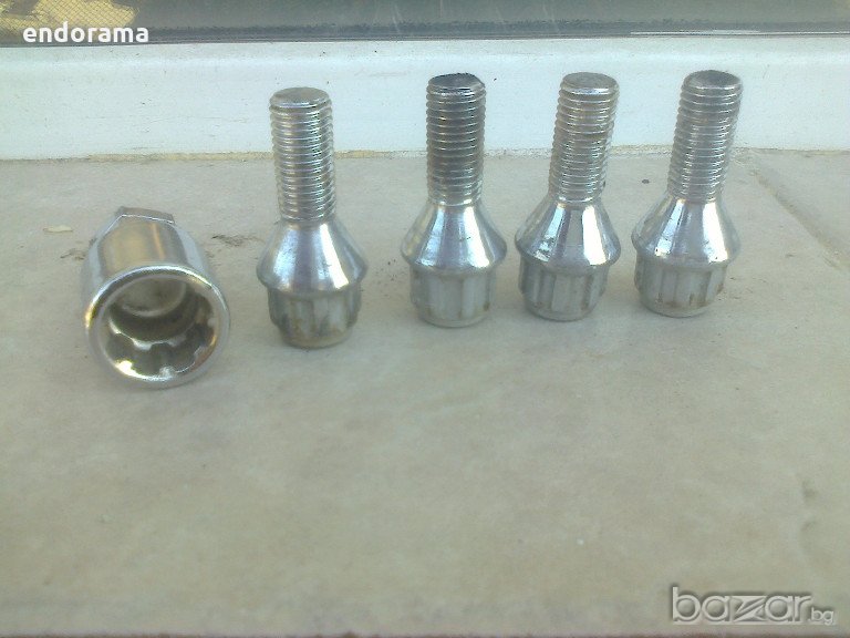 Секретни болтове от алуминиеви джанти-Рено , снимка 1