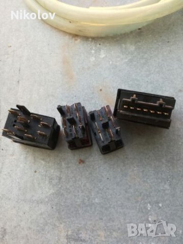 Копче за аварийни светлини Vw Polo, снимка 2 - Части - 22784874