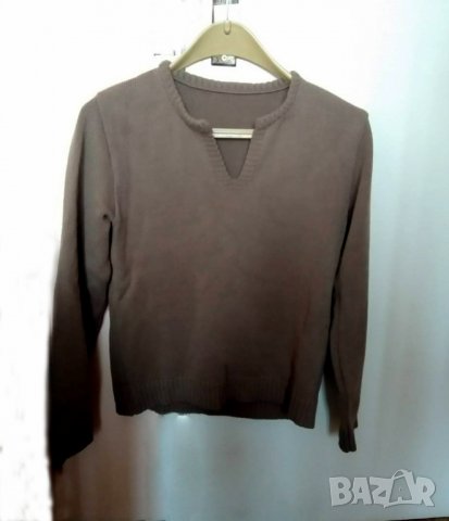пуловер в кафяв цвят