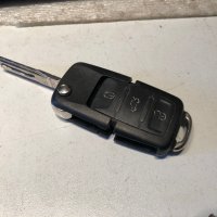 Ключове с дистанционни за коли (WV Golf,Hyndai,Peugeot,Renault), снимка 1 - Части - 22423881