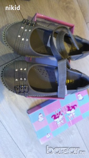 Балеринки детски обувки сива кожа с тока и камъчета, снимка 1