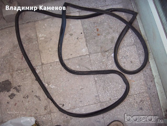 Мерцедес W115 - продавам части от салона 2