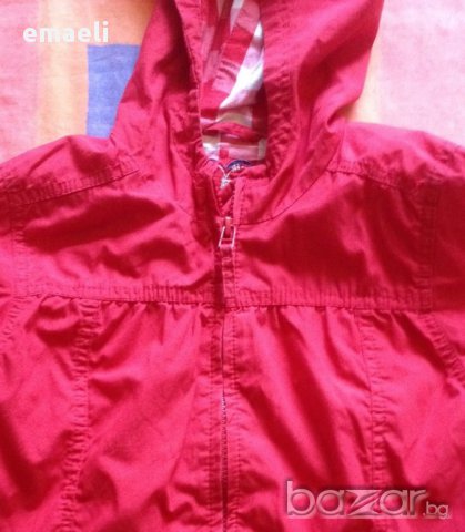 Червено яке пролет-лято-есен на Next за 3-4 г, снимка 3 - Детски якета и елеци - 11165090